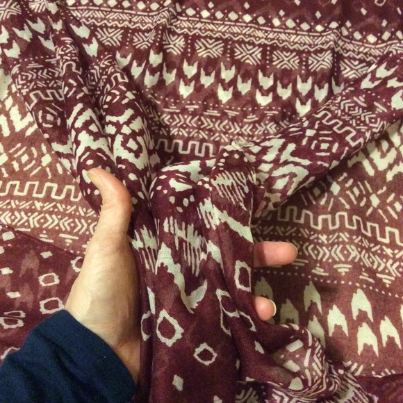 Infinity Scarf - Picture 3 of 4